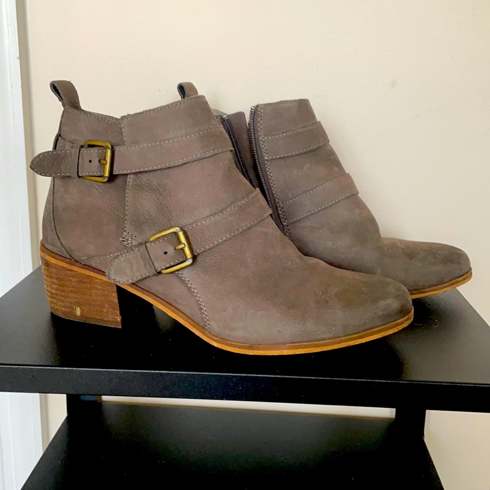 Susina Ankle Boots